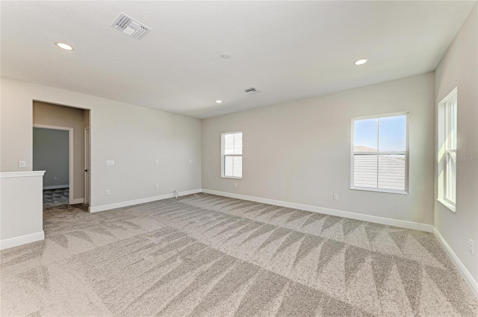 OAKFIELD TRAILS - Residential