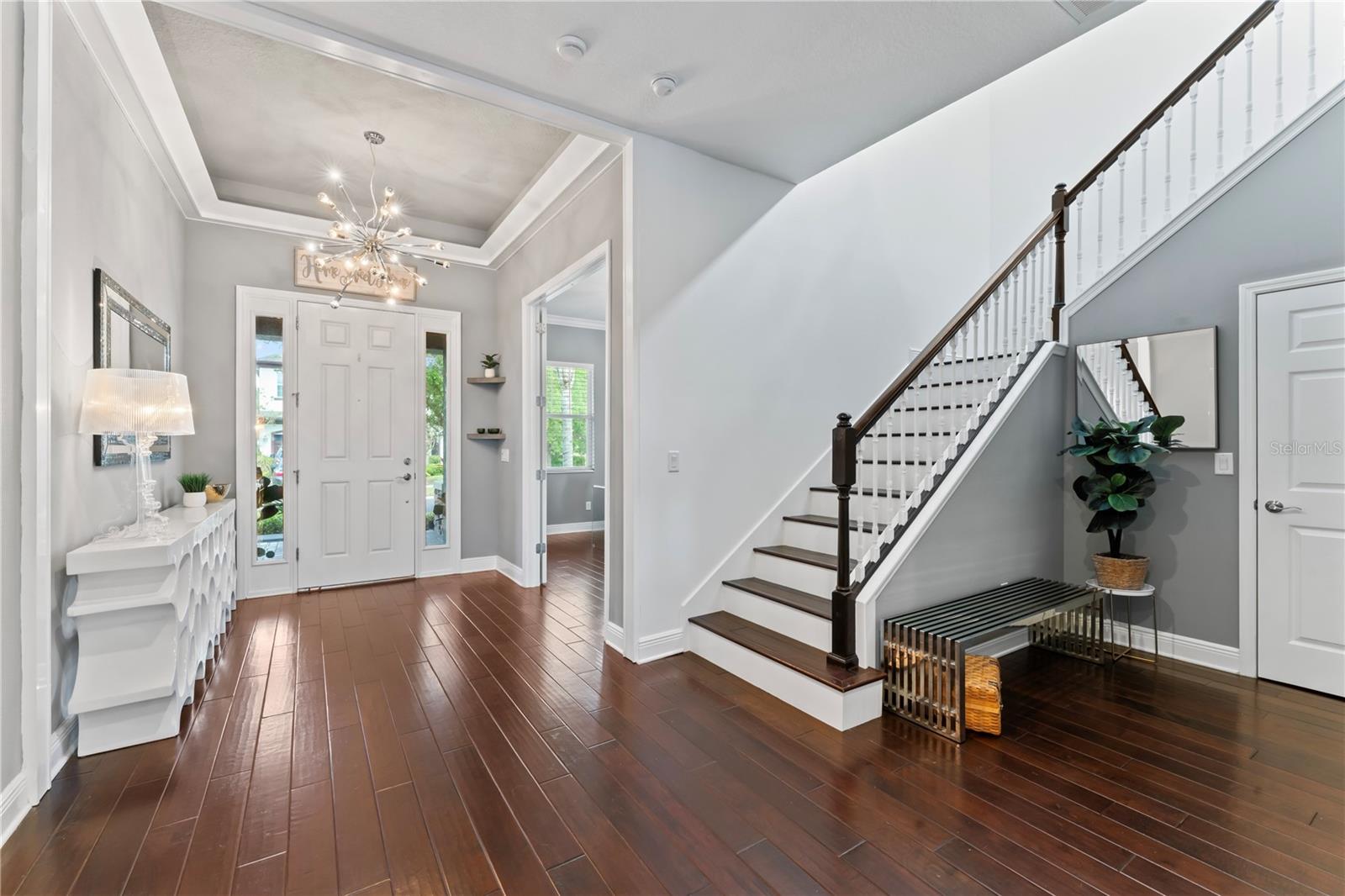 10007 HAZELNUT COURT