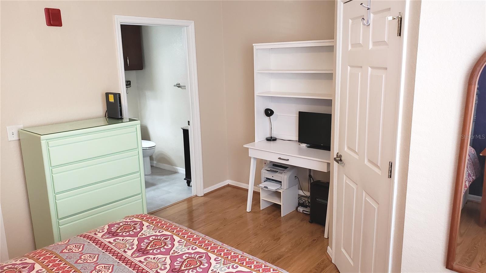 TAYLOR SQUARE - Residential