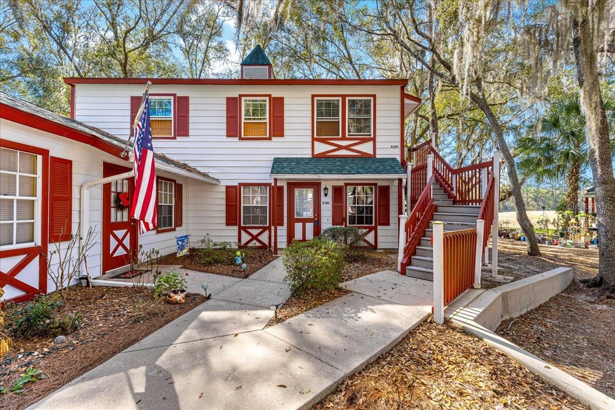 DERBY DOWNS - Residential