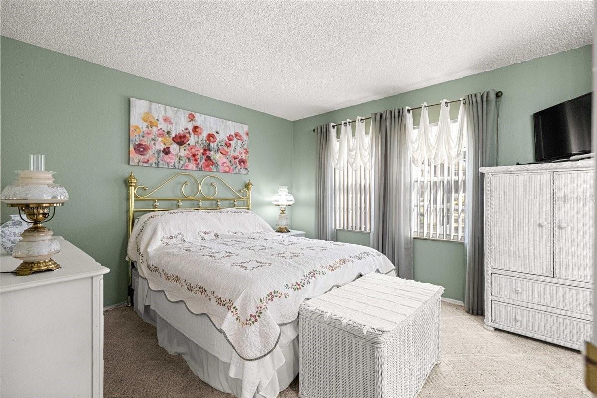 DERBY DOWNS - Residential