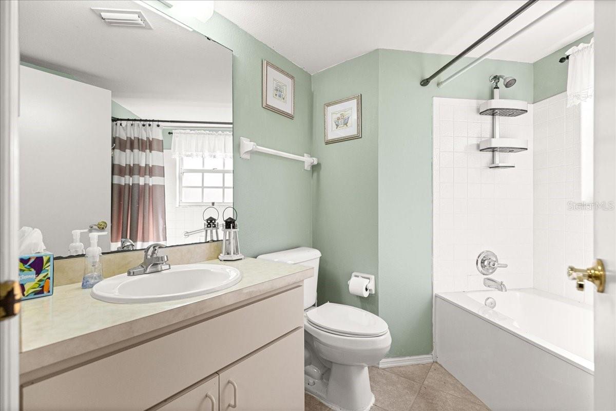 DERBY DOWNS - Residential