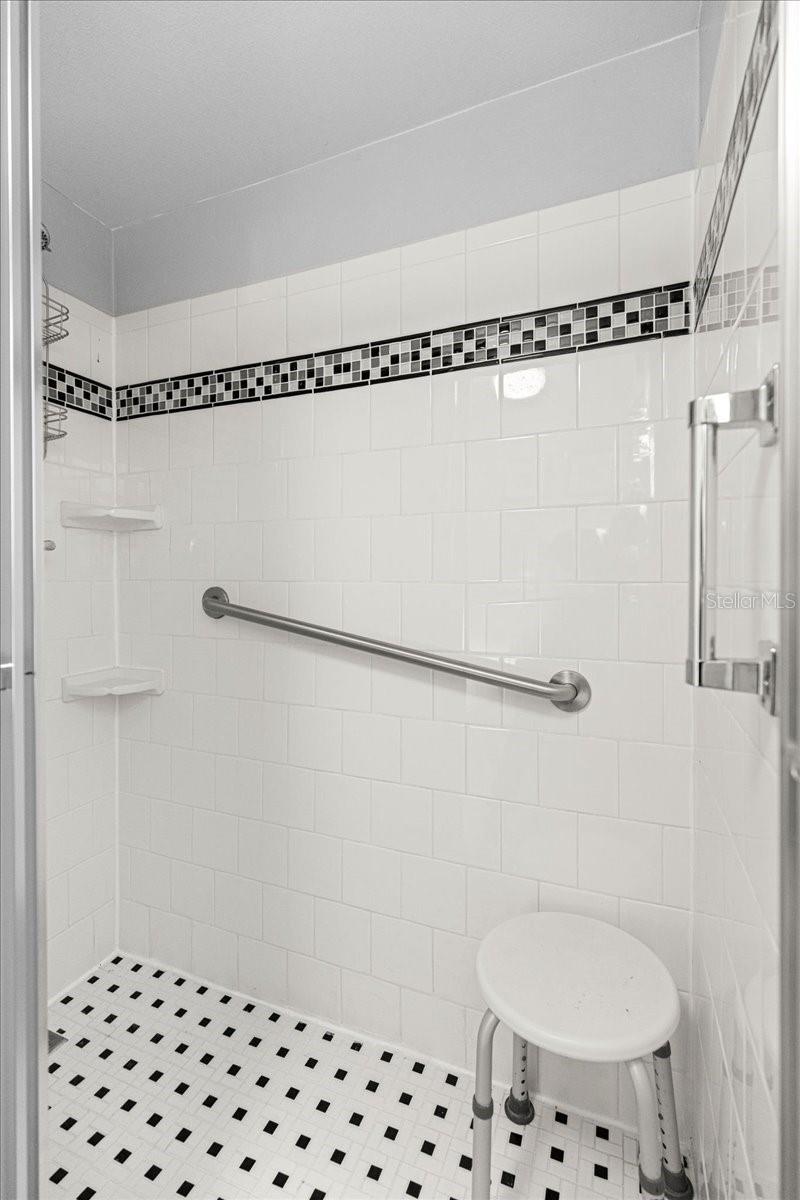 DERBY DOWNS - Residential