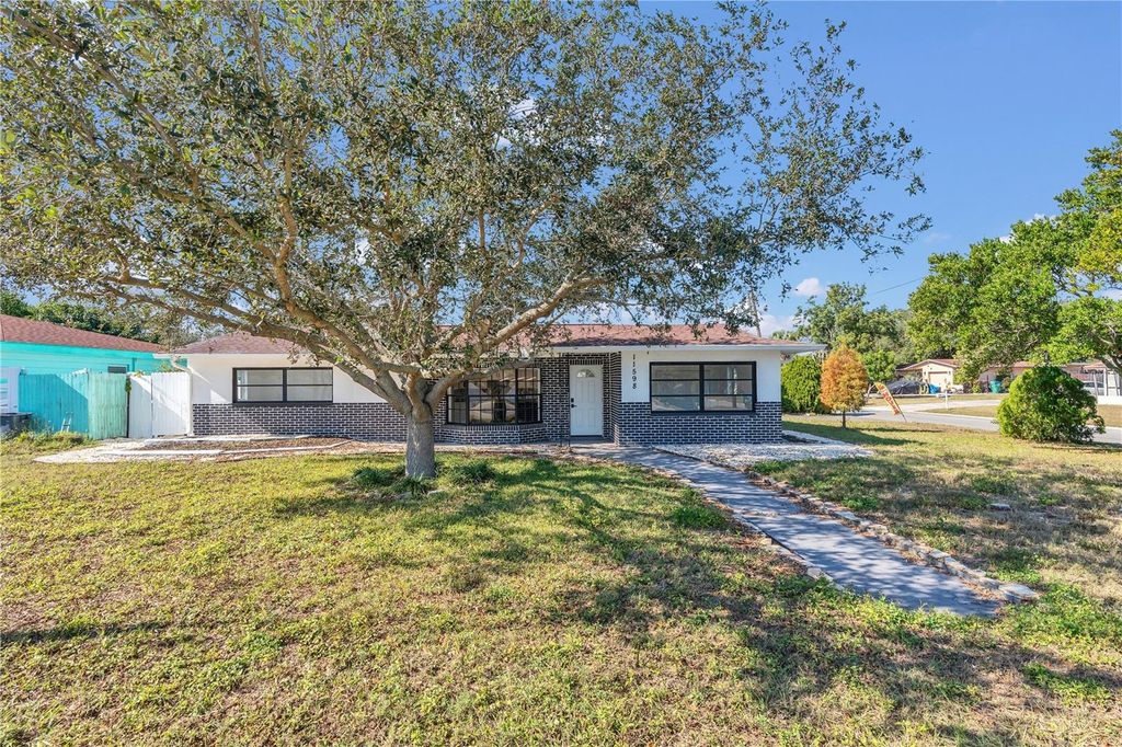 Photo of 11598 Ridge Road, Largo, FL 33778 (MLS # O6366977)
