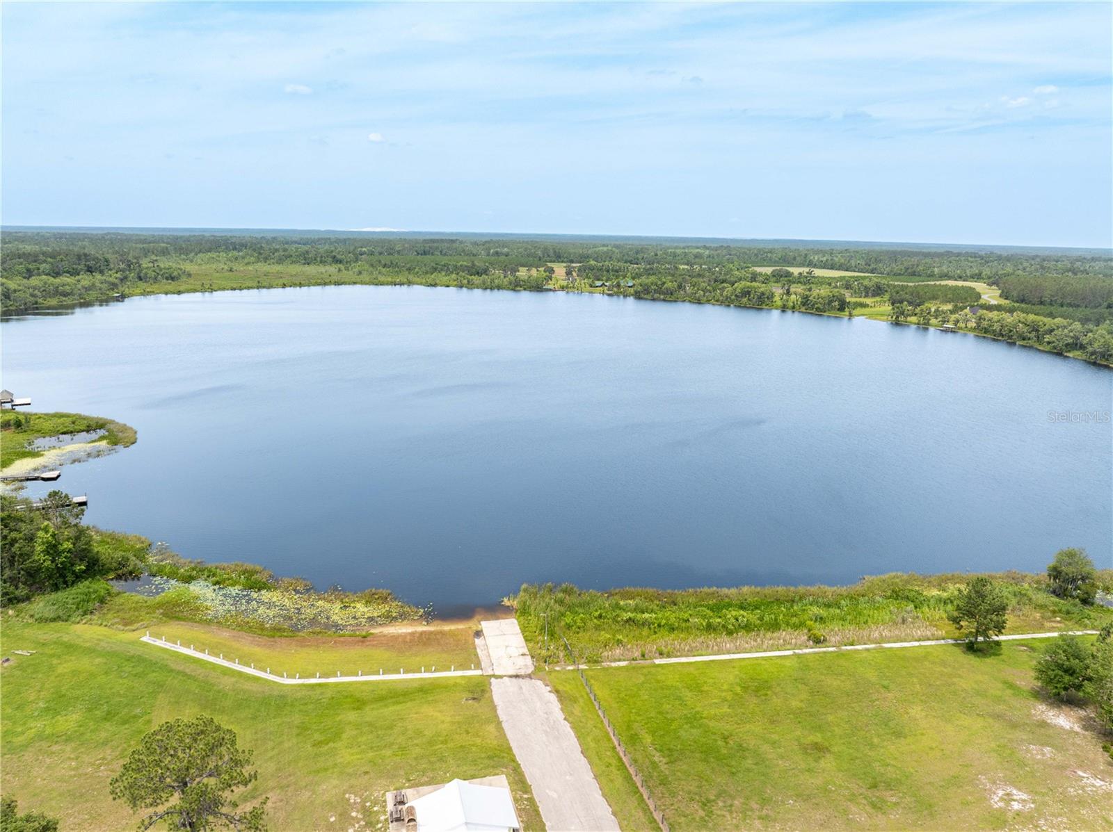 LAKE LOUISE ESTATES - Residential
