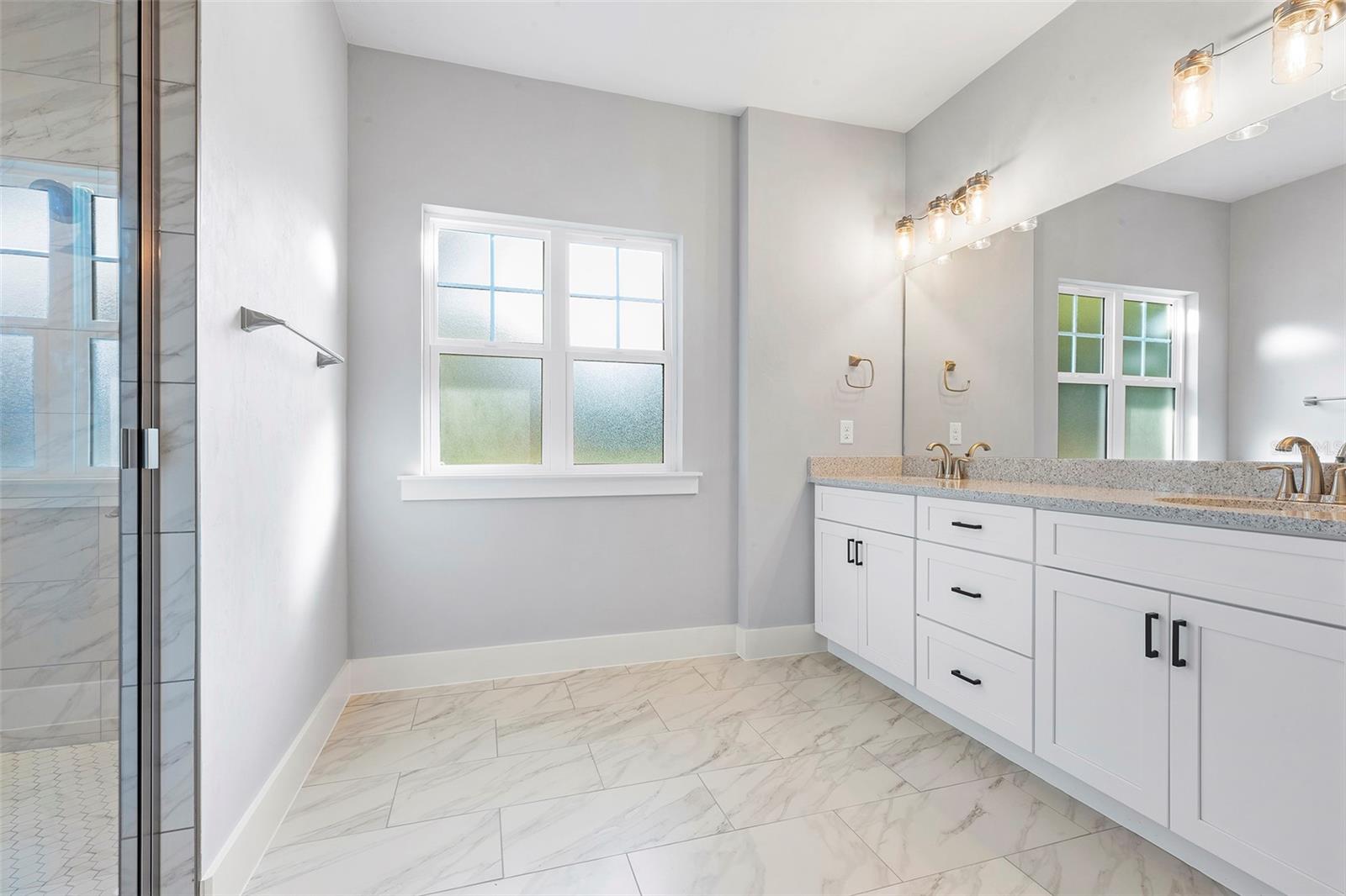 LAKE LOUISE ESTATES - Residential