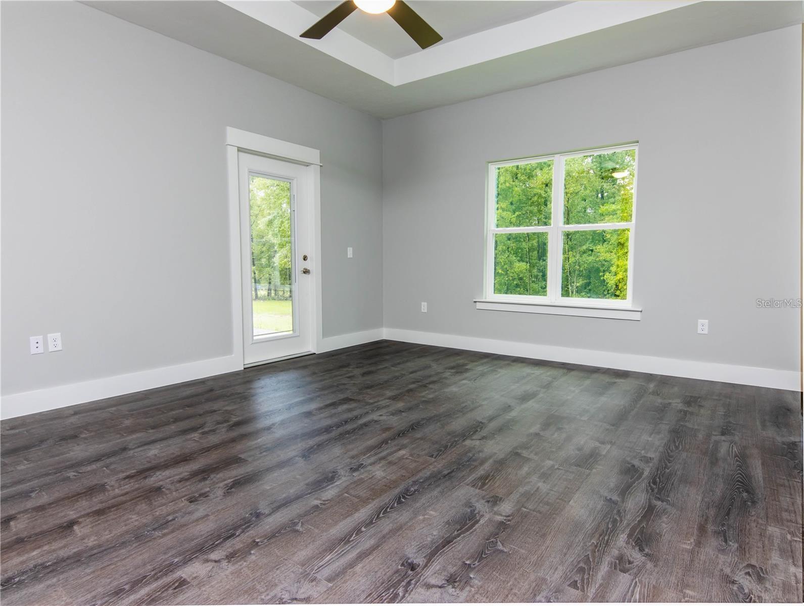 LAKE LOUISE ESTATES - Residential