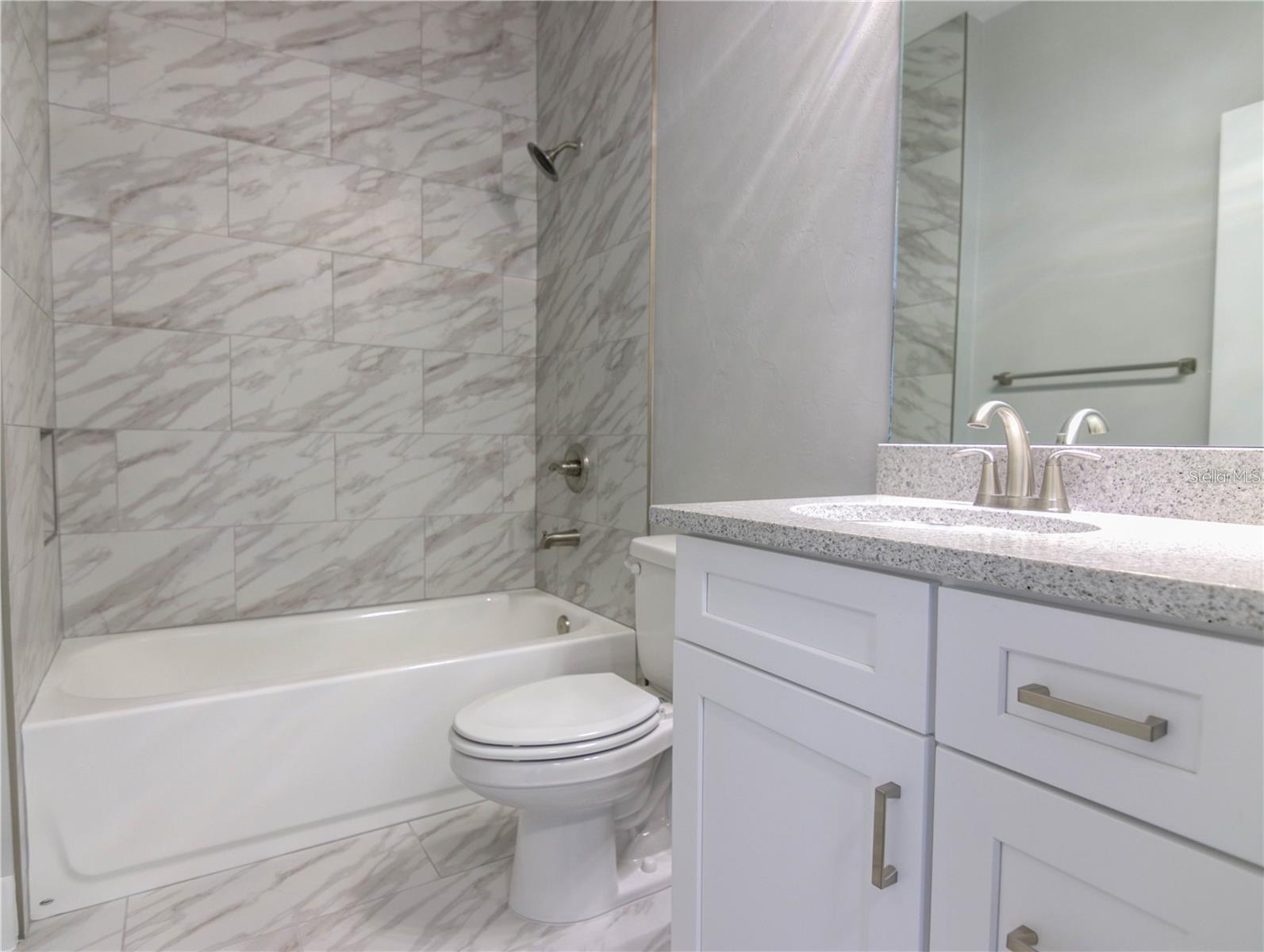 LAKE LOUISE ESTATES - Residential