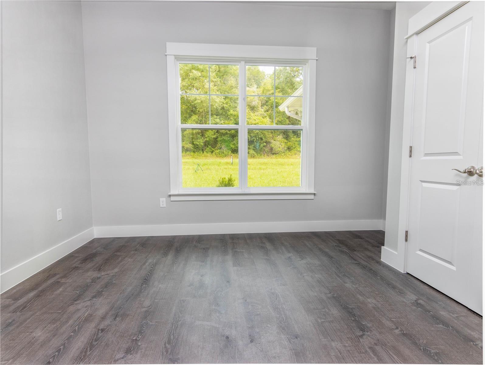 LAKE LOUISE ESTATES - Residential