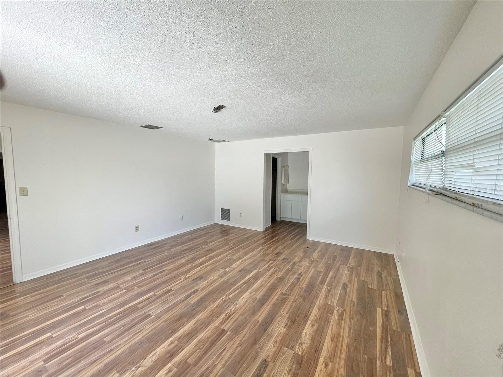 RIDGE MANOR FIRST ADD - Residential