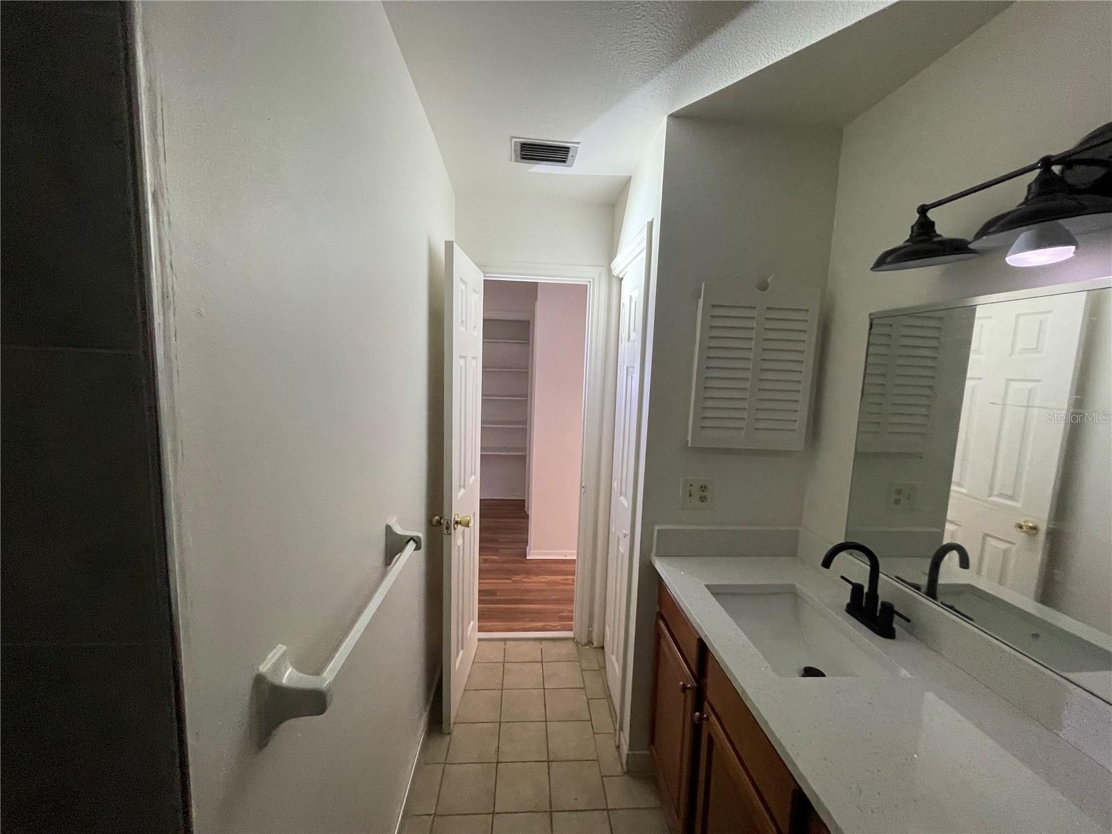 RIDGE MANOR FIRST ADD - Residential