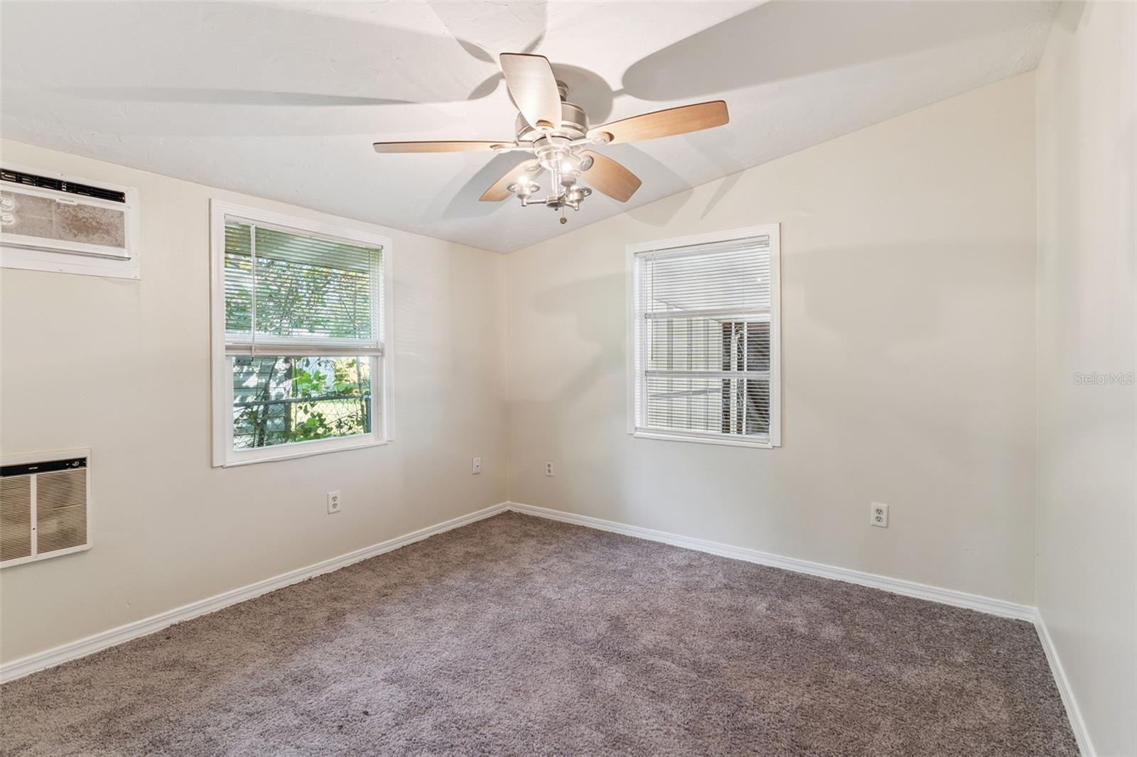 CARASTAL MANOR ADD - Residential