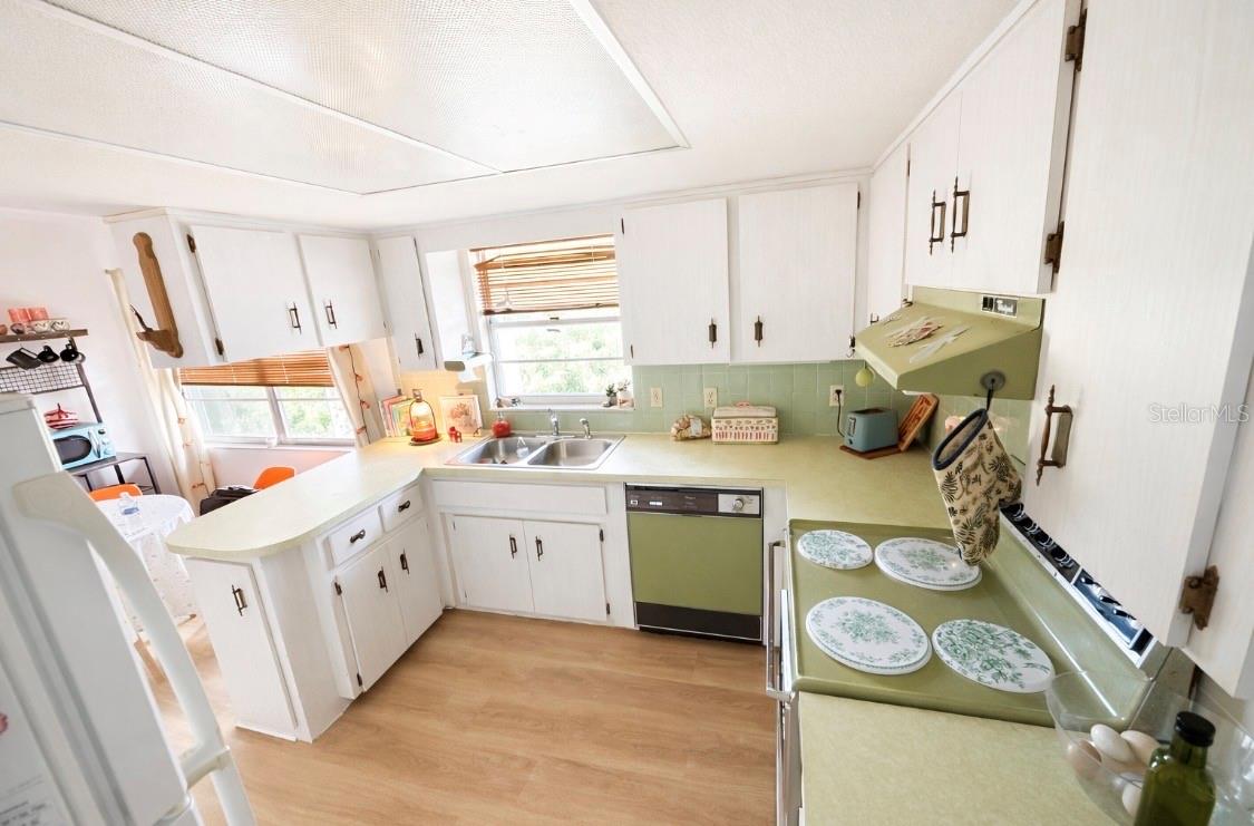 OAK FOREST UNIT 02 - Residential