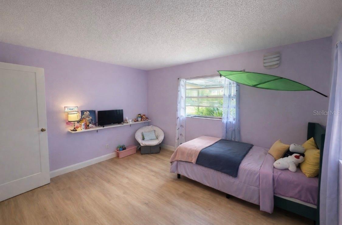 OAK FOREST UNIT 02 - Residential