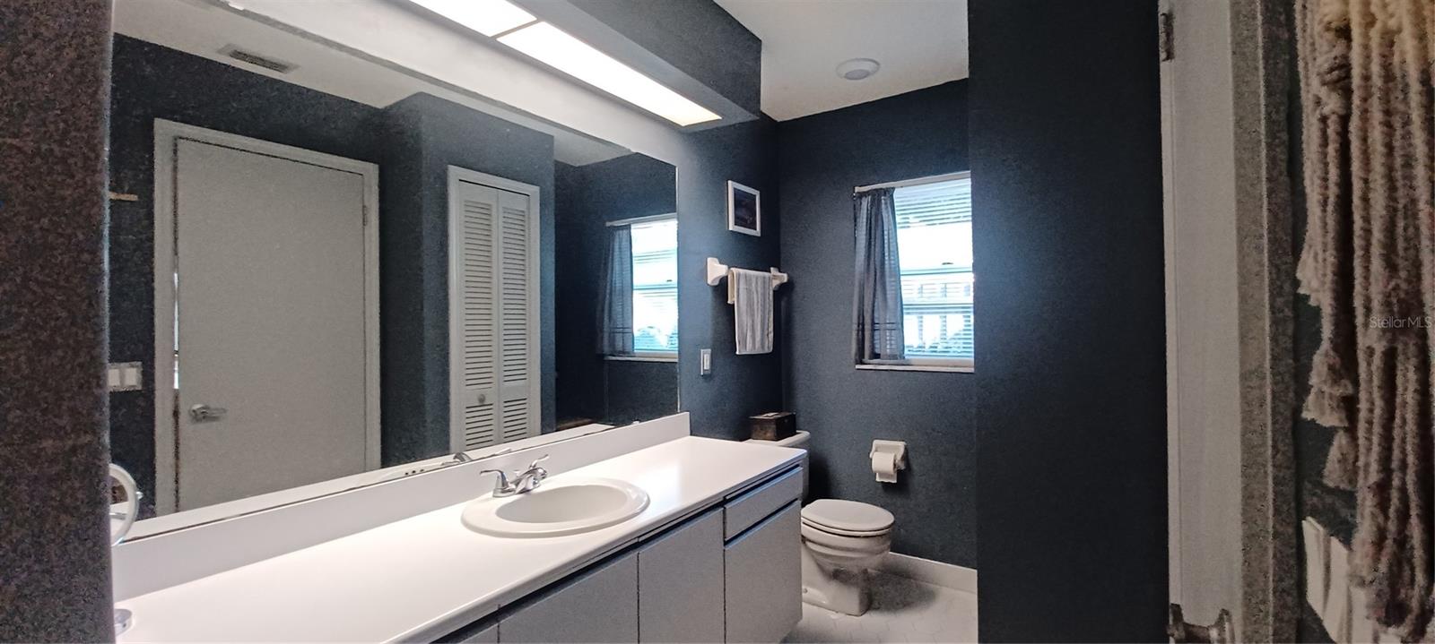 PINE LAKES - Residential