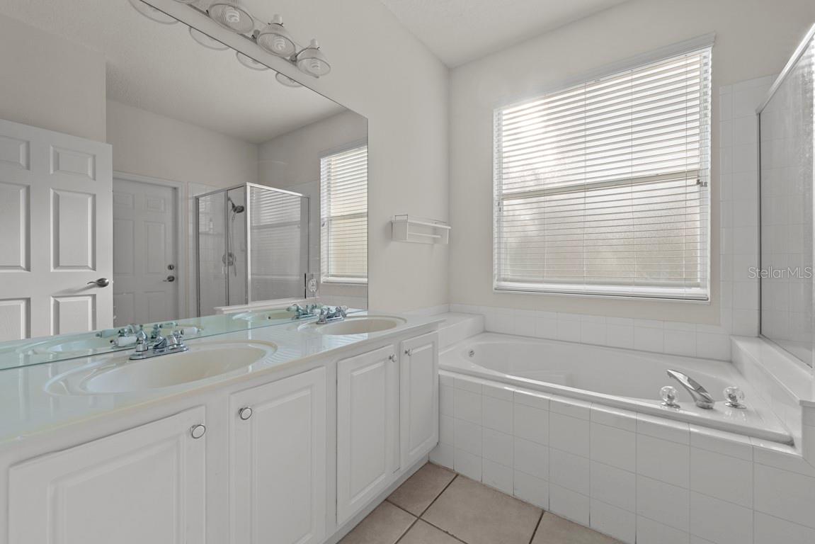 STONEHURST AT STONEFIELD - Residential