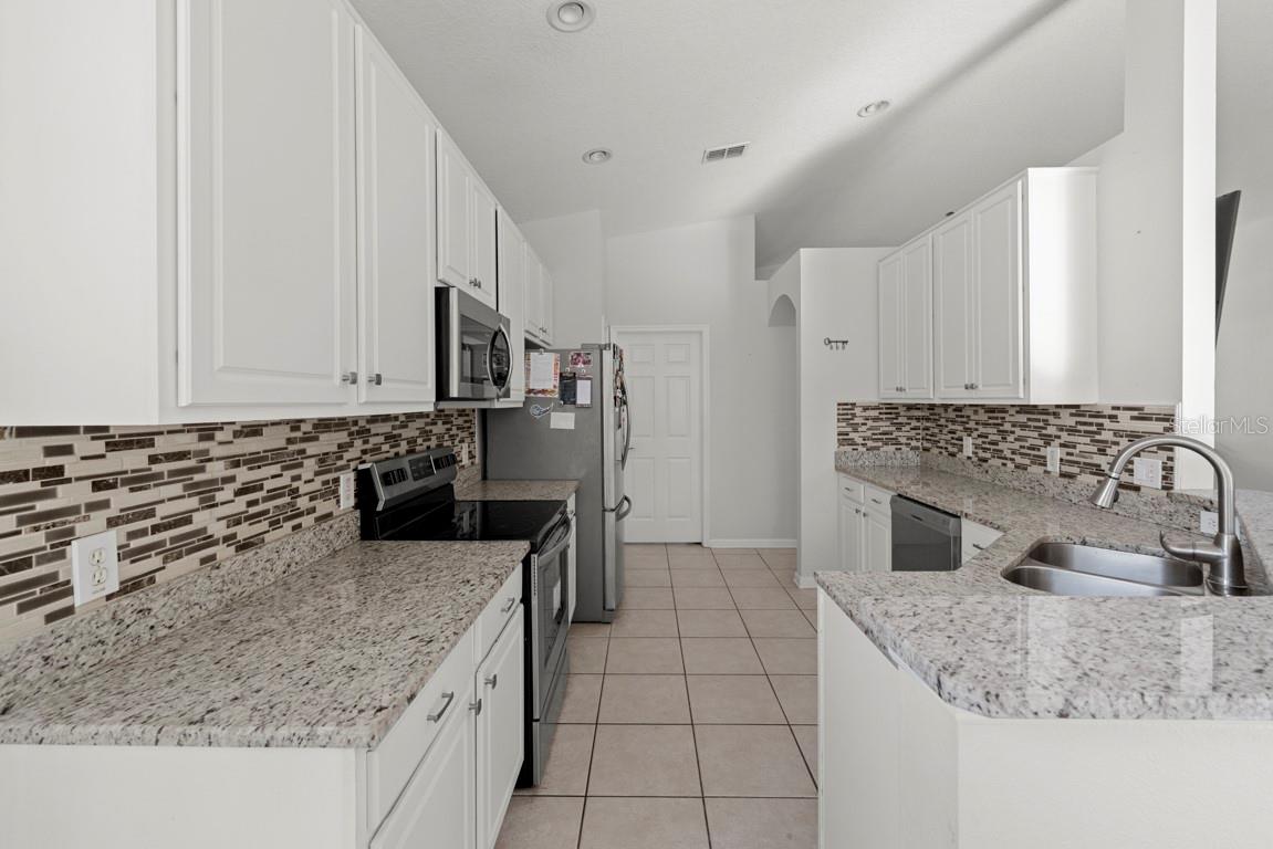 STONEHURST AT STONEFIELD - Residential