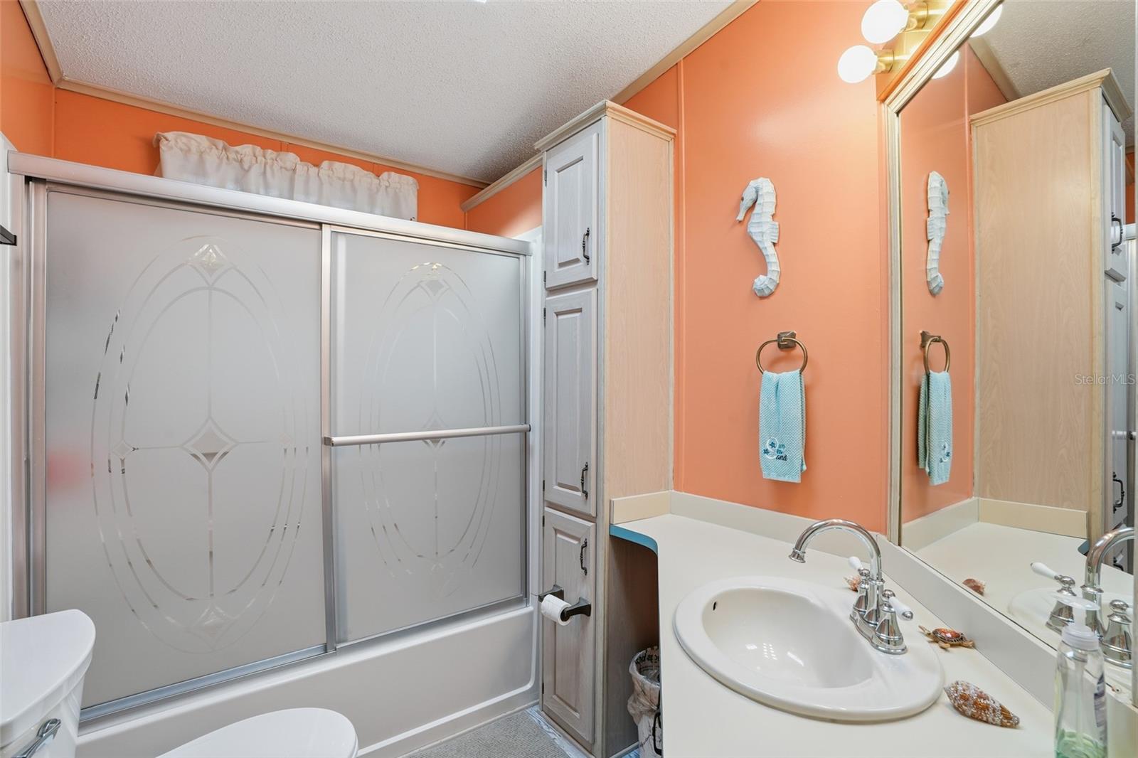 LEMON BAY ISLES PH 03 - Residential