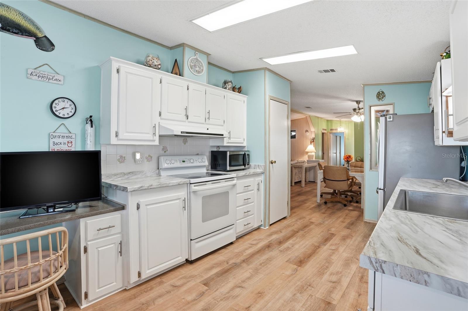 LEMON BAY ISLES PH 03 - Residential