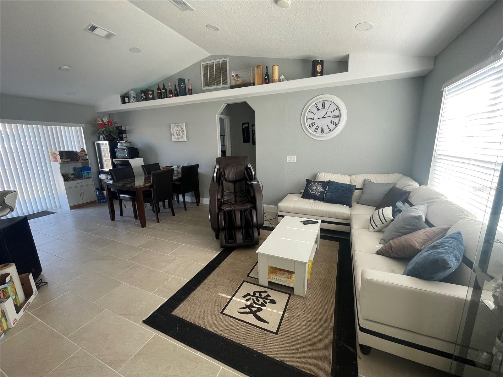 ALOHA GARDENS - Residential