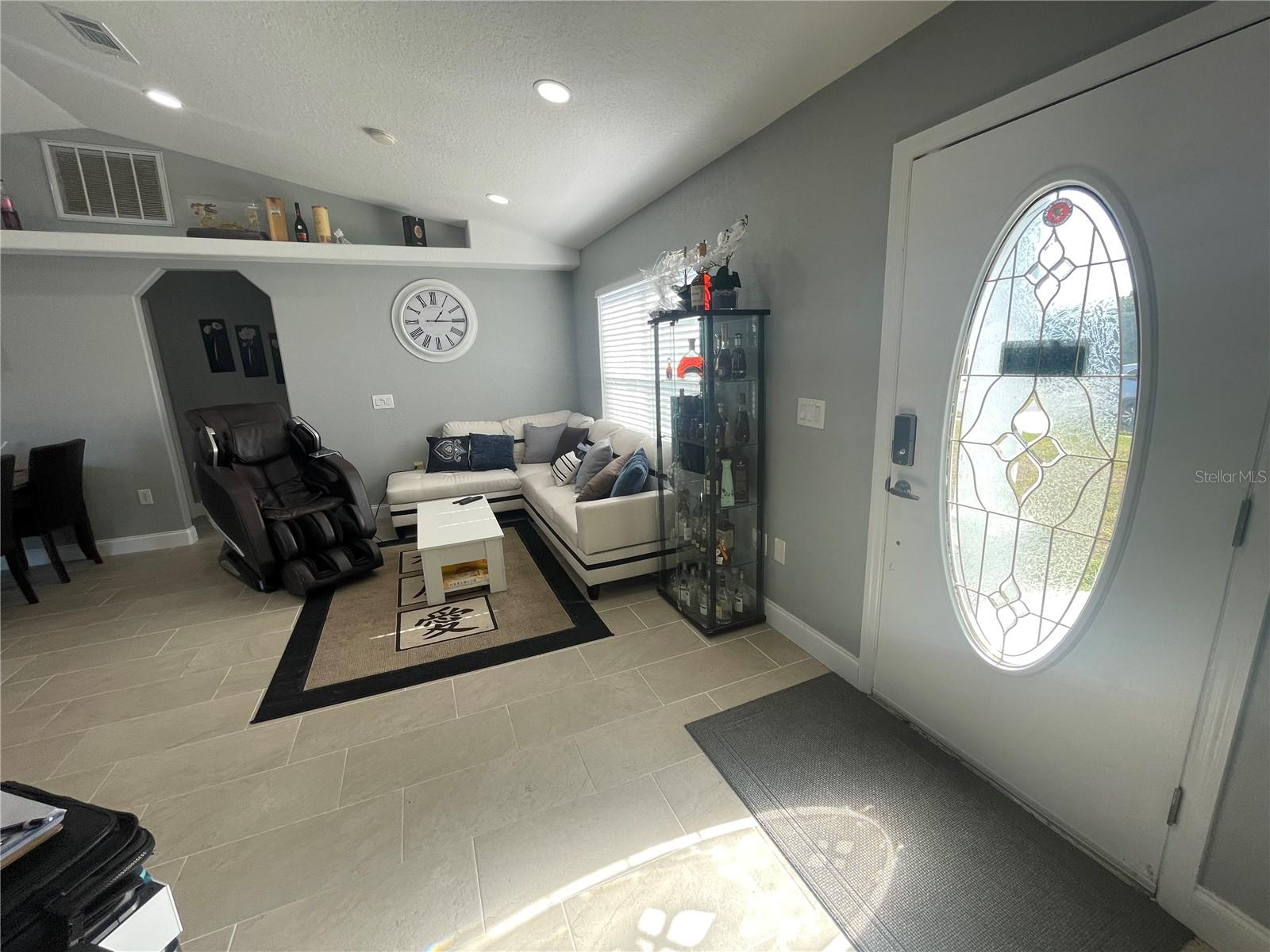 ALOHA GARDENS - Residential