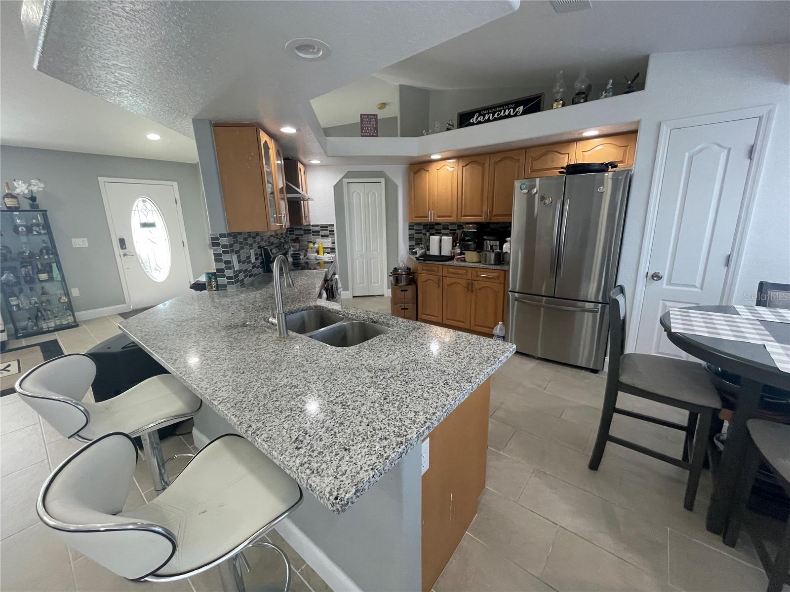 ALOHA GARDENS - Residential