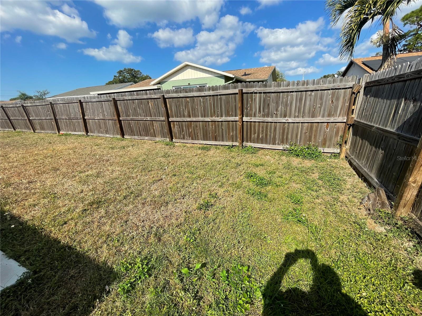 ALOHA GARDENS - Residential