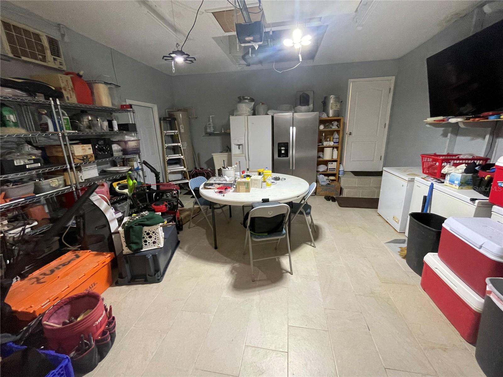 ALOHA GARDENS - Residential