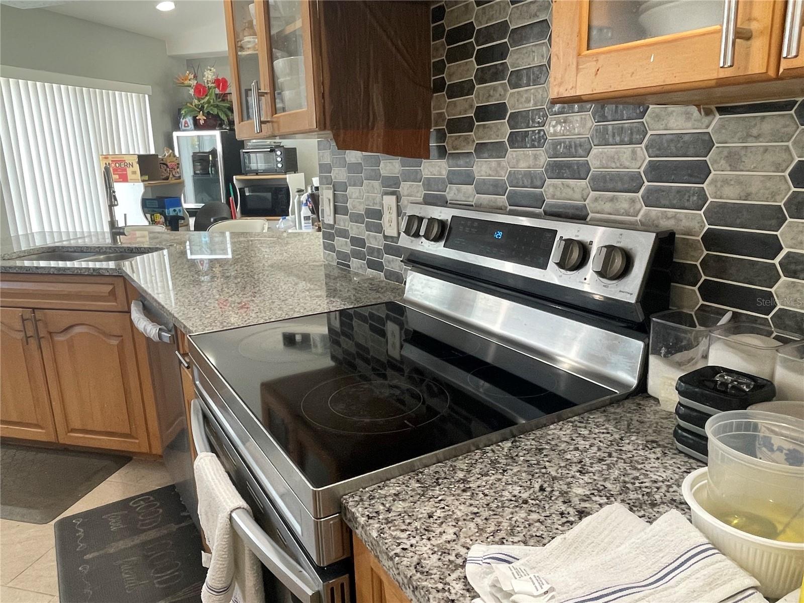 ALOHA GARDENS - Residential