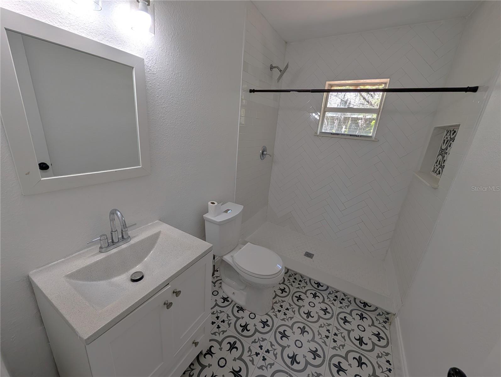 PEELER HEIGHTS - Residential Lease