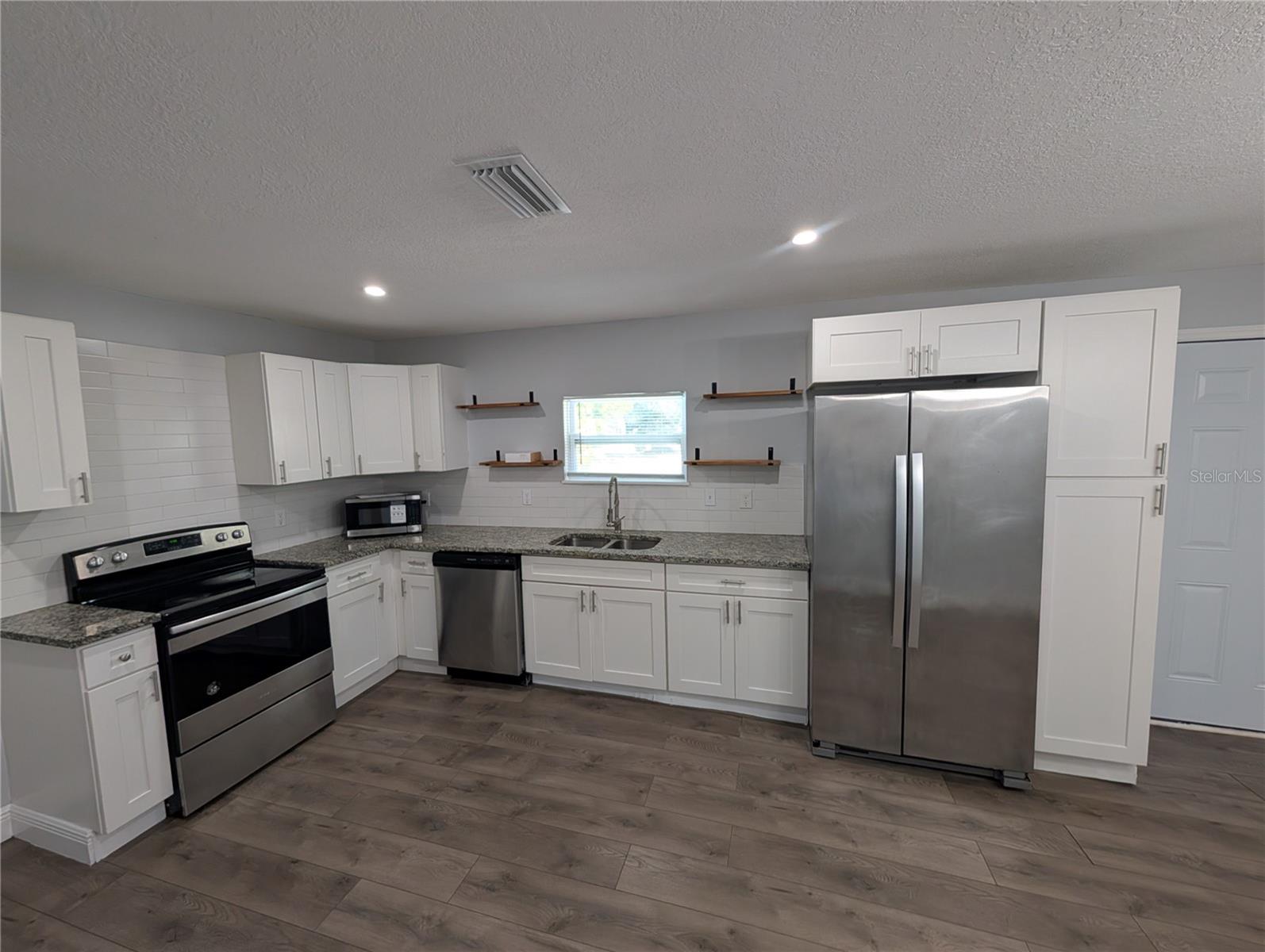 PEELER HEIGHTS - Residential Lease