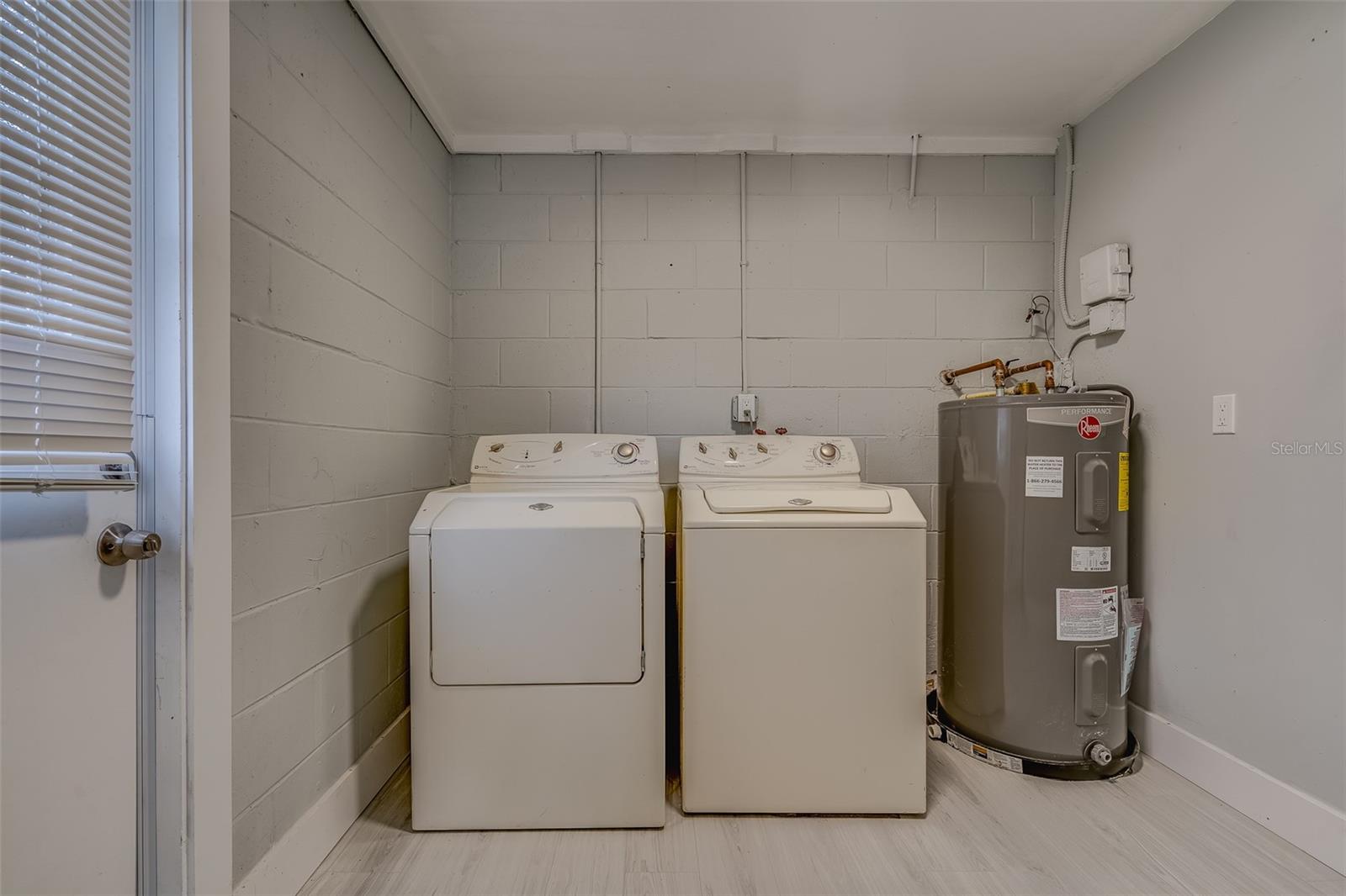 GULFVIEW RIDGE - Residential Lease