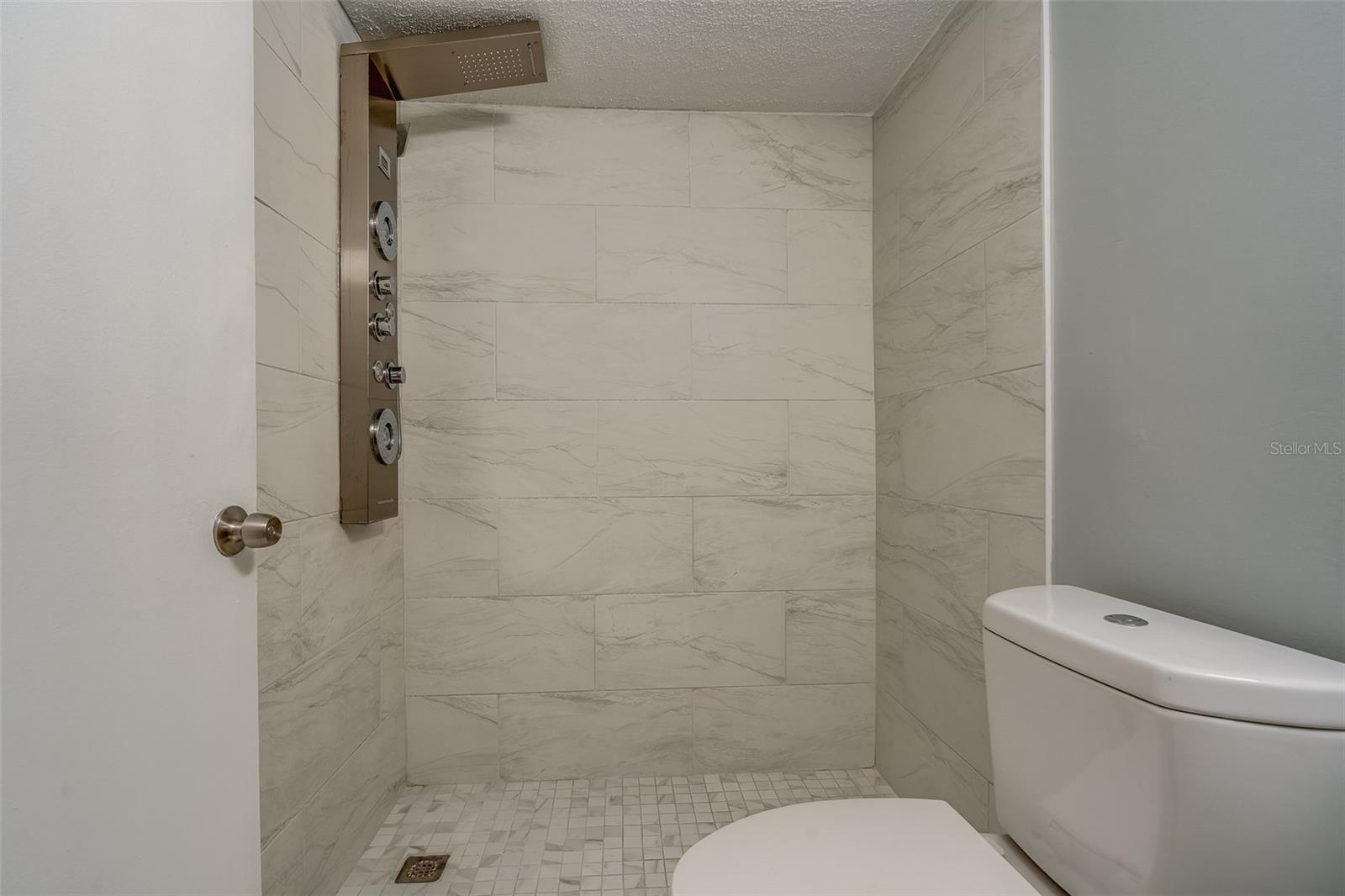 GULFVIEW RIDGE - Residential Lease