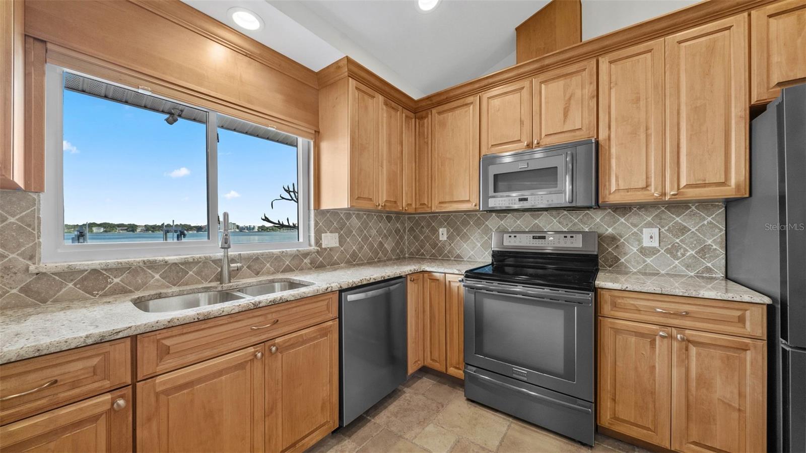 ISLAND ESTATES OF CLEARWATER - Residential