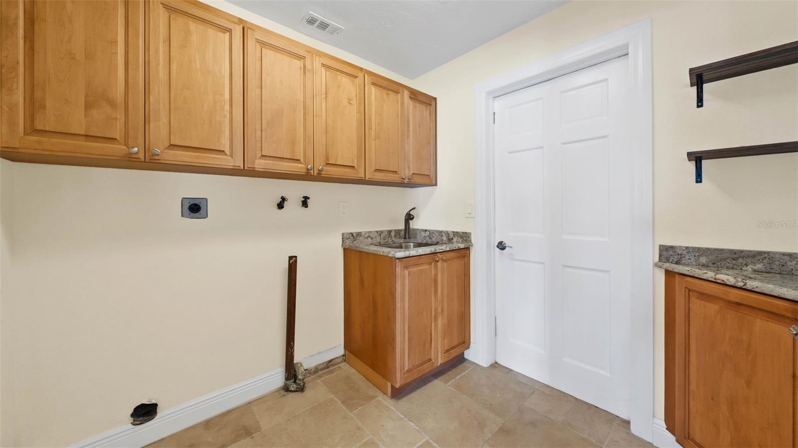 ISLAND ESTATES OF CLEARWATER - Residential