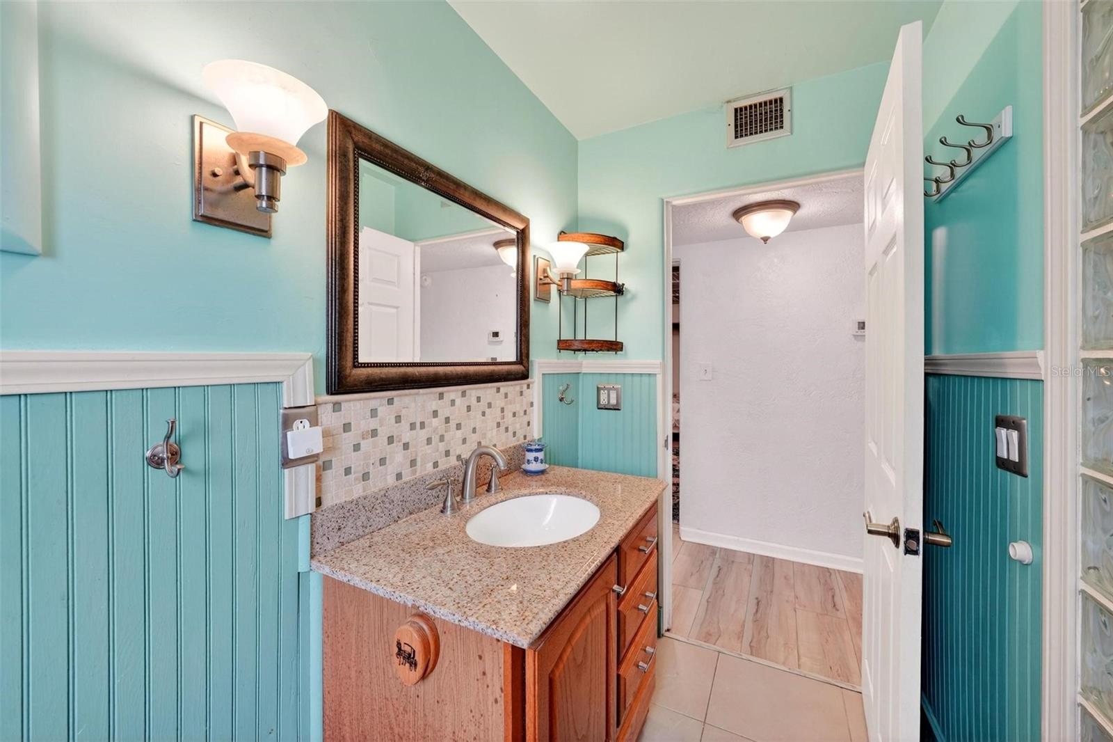 RIO VISTA SEC B - Residential