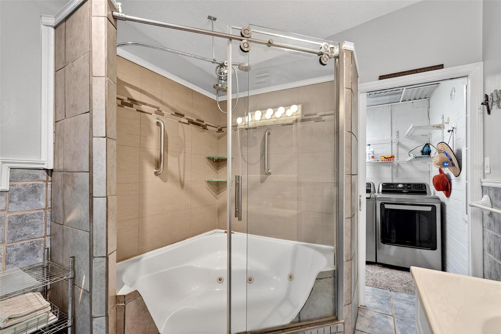 RIO VISTA SEC B - Residential