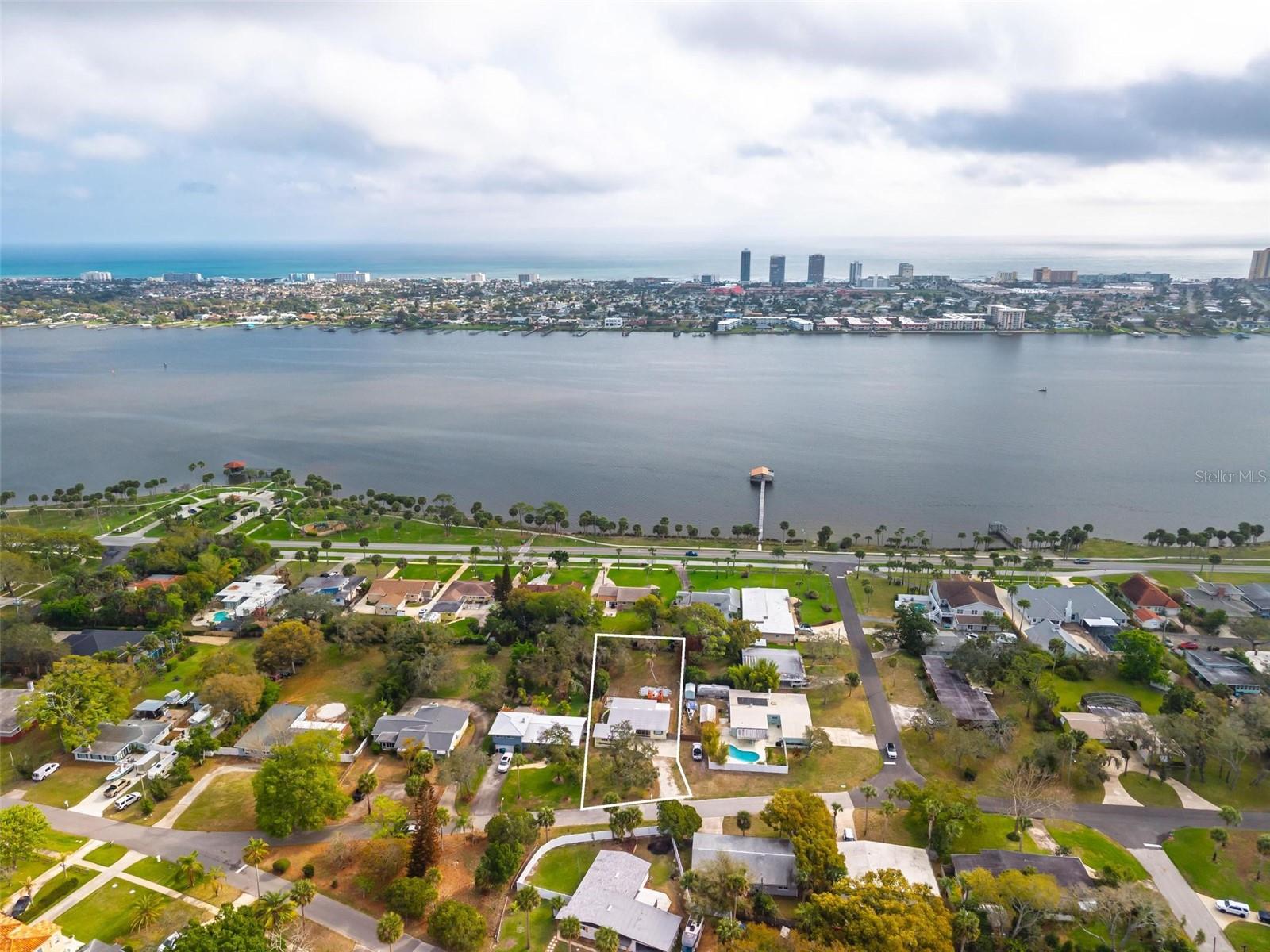 RIO VISTA SEC B - Residential