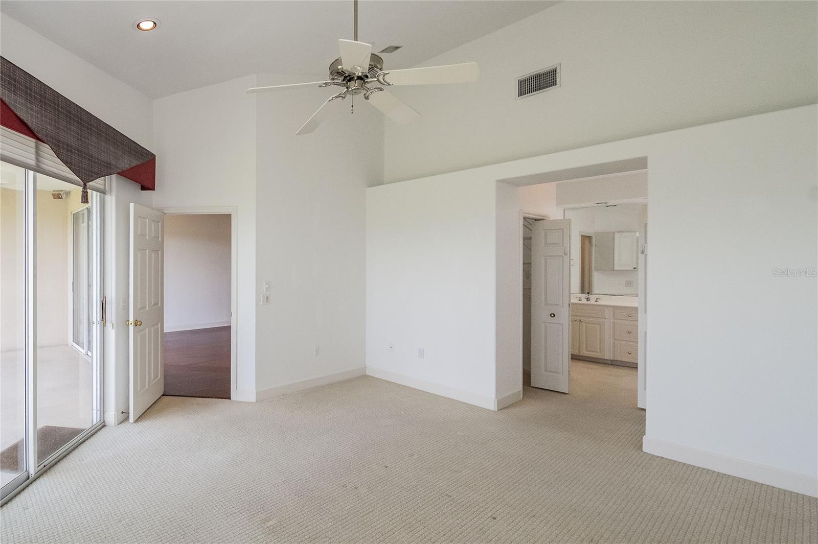 ENCLAVE/GRASSLANDS - Residential Lease