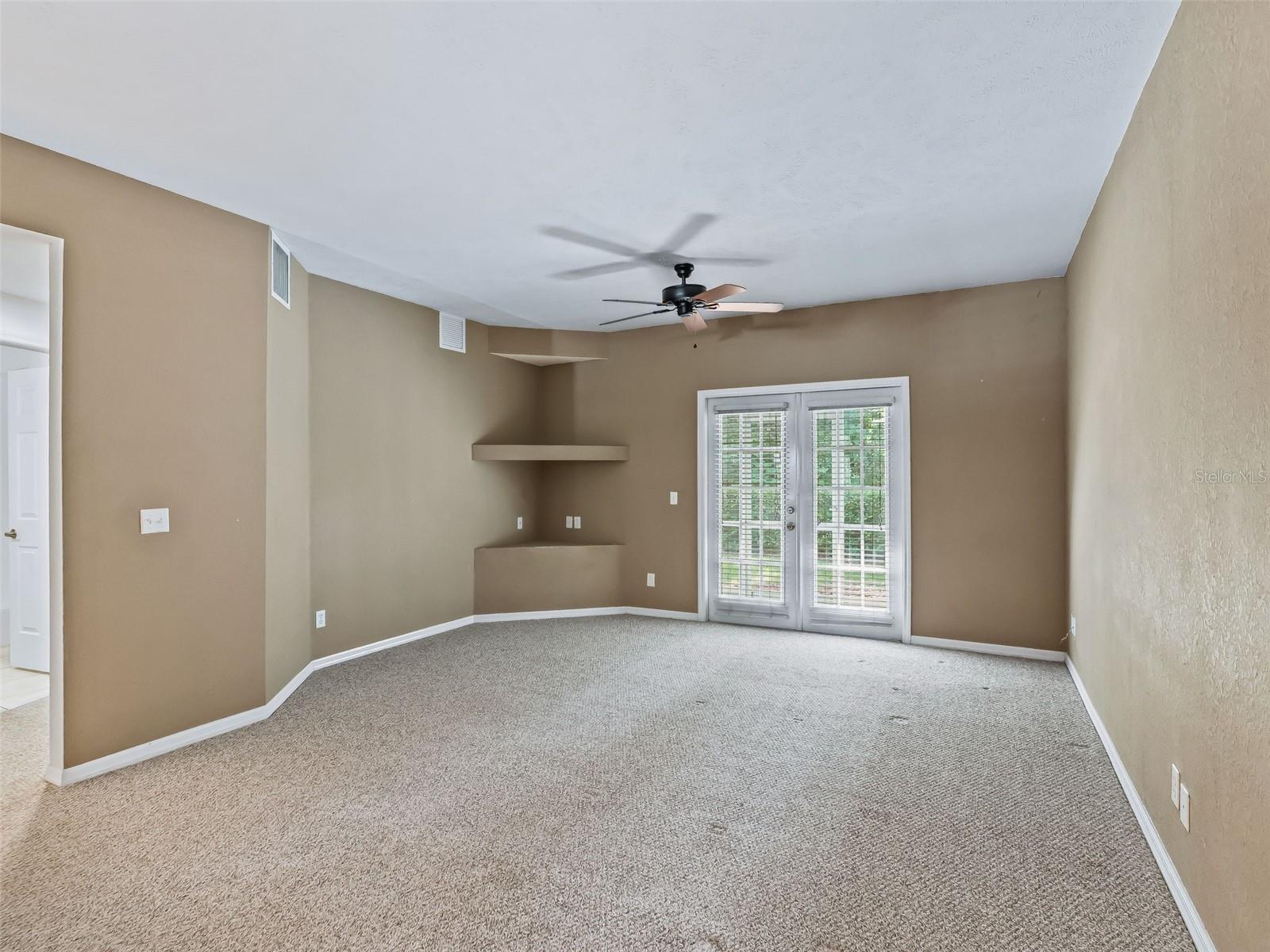 GOLFVIEW ESTATE - Residential