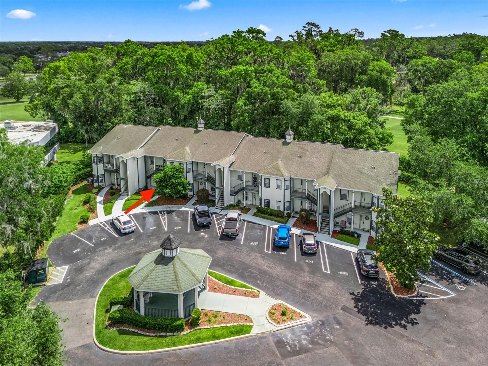 GOLFVIEW ESTATE - Residential