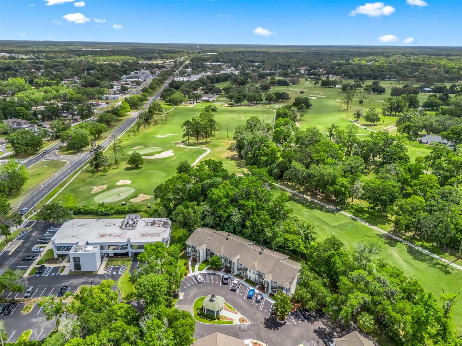 GOLFVIEW ESTATE - Residential