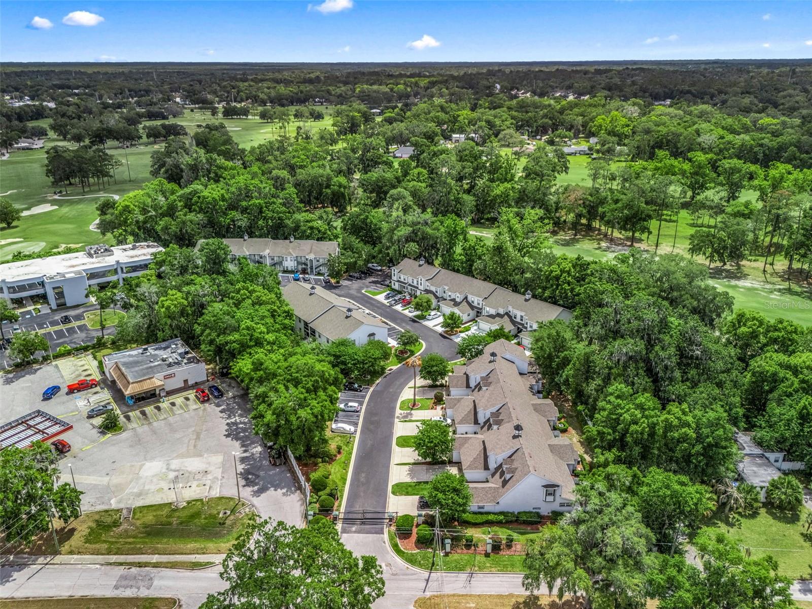 GOLFVIEW ESTATE - Residential
