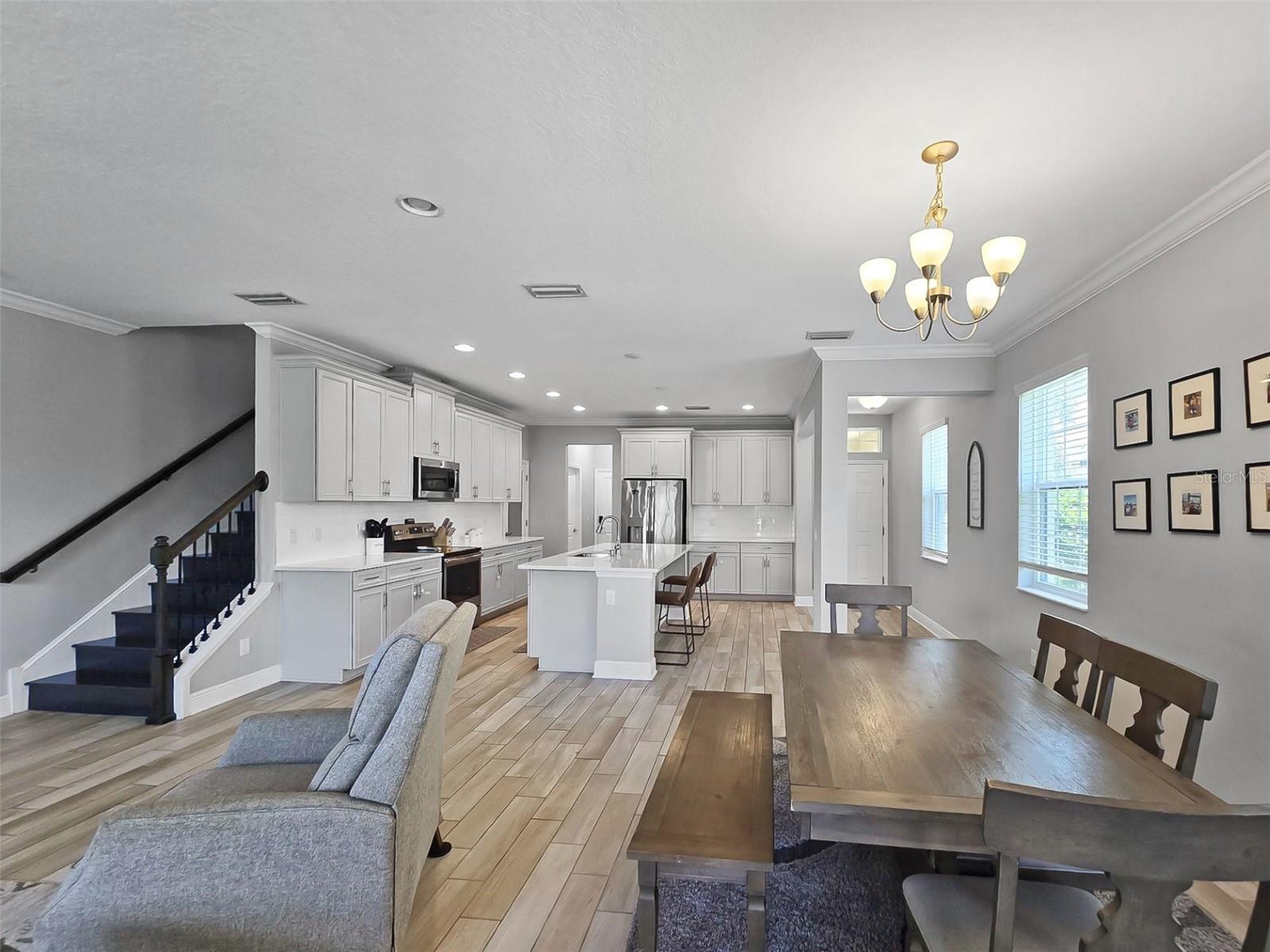 CREEKWOOD TWNHMS - Residential Lease