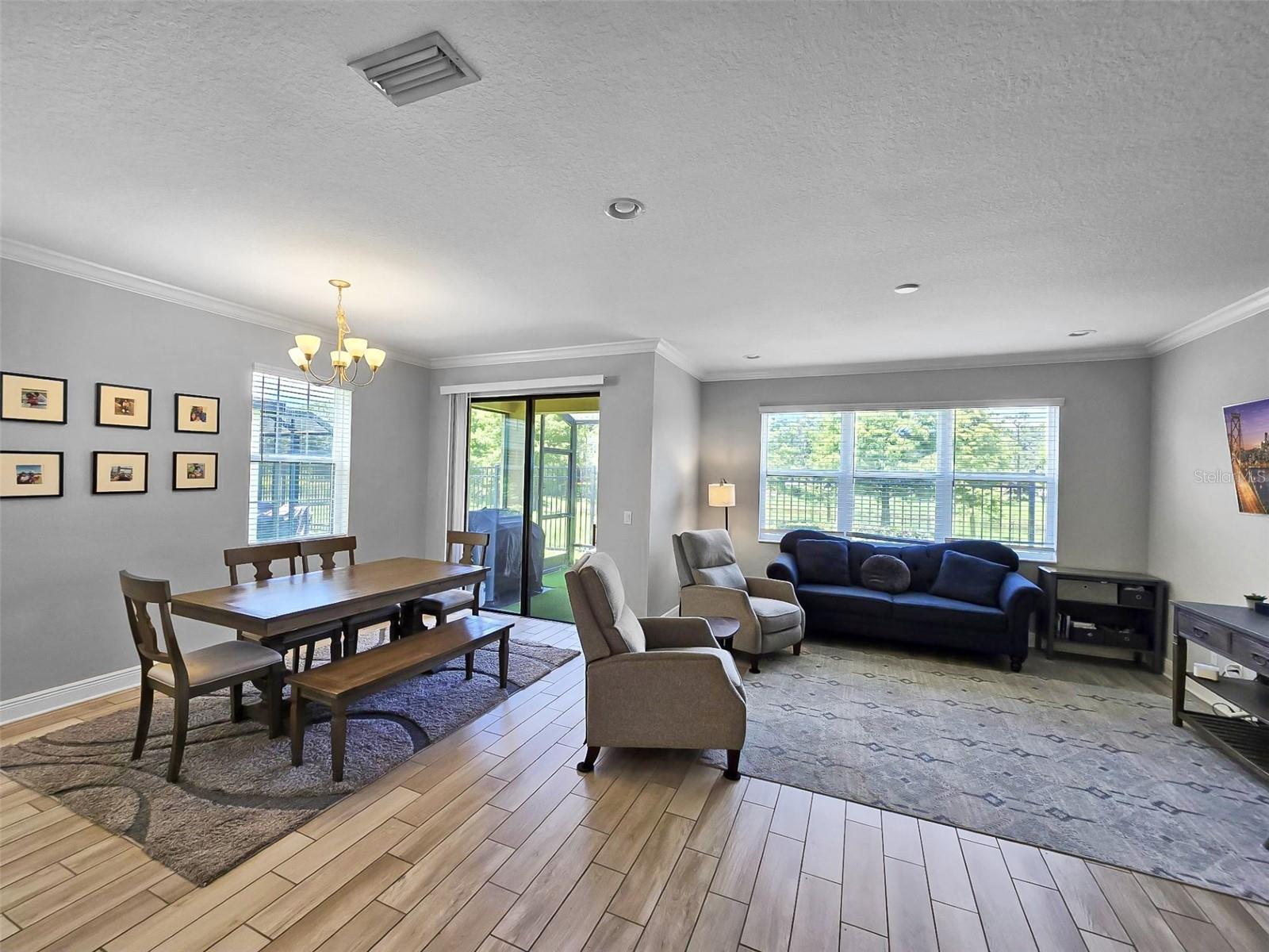 CREEKWOOD TWNHMS - Residential Lease