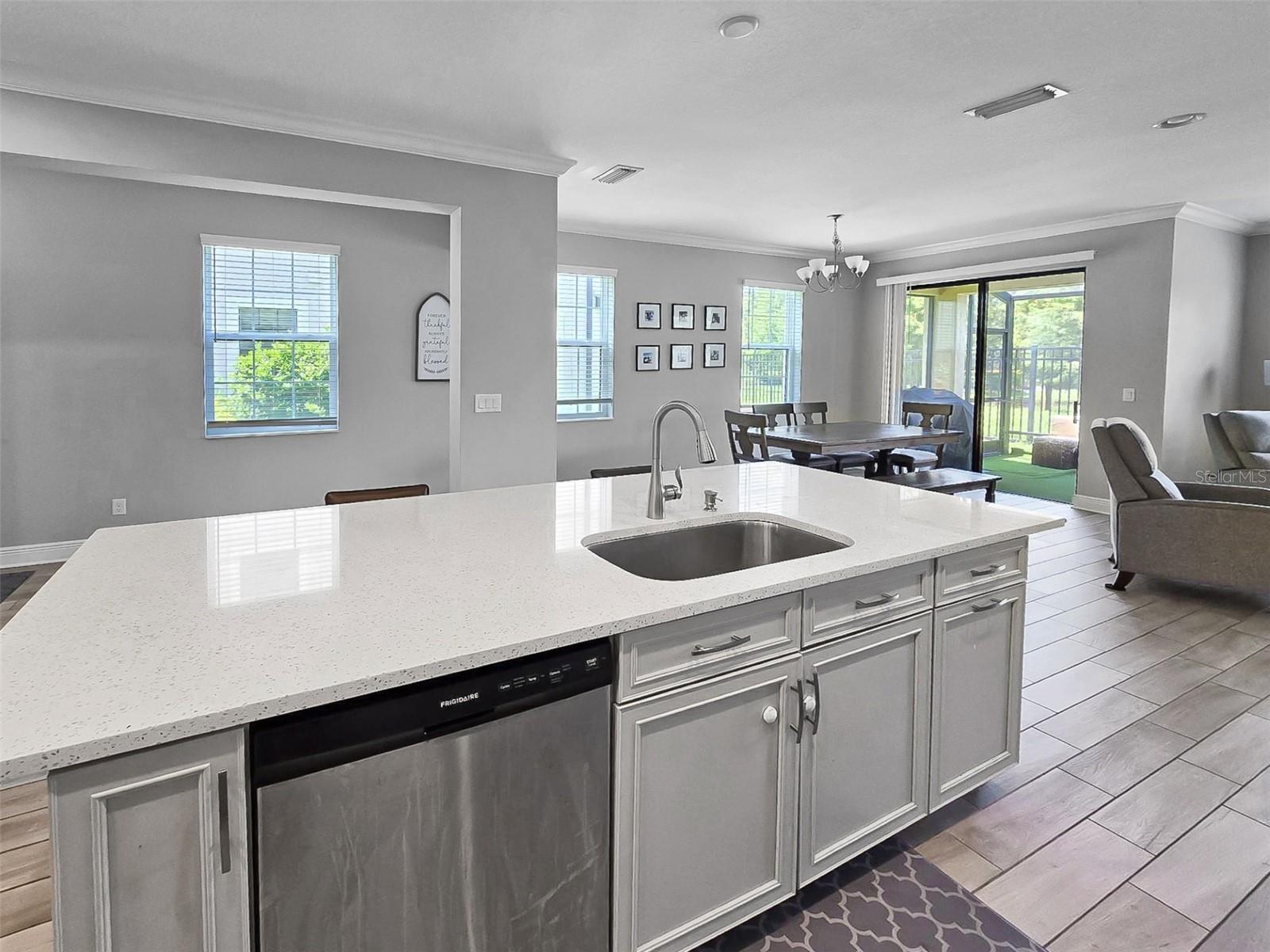 CREEKWOOD TWNHMS - Residential Lease