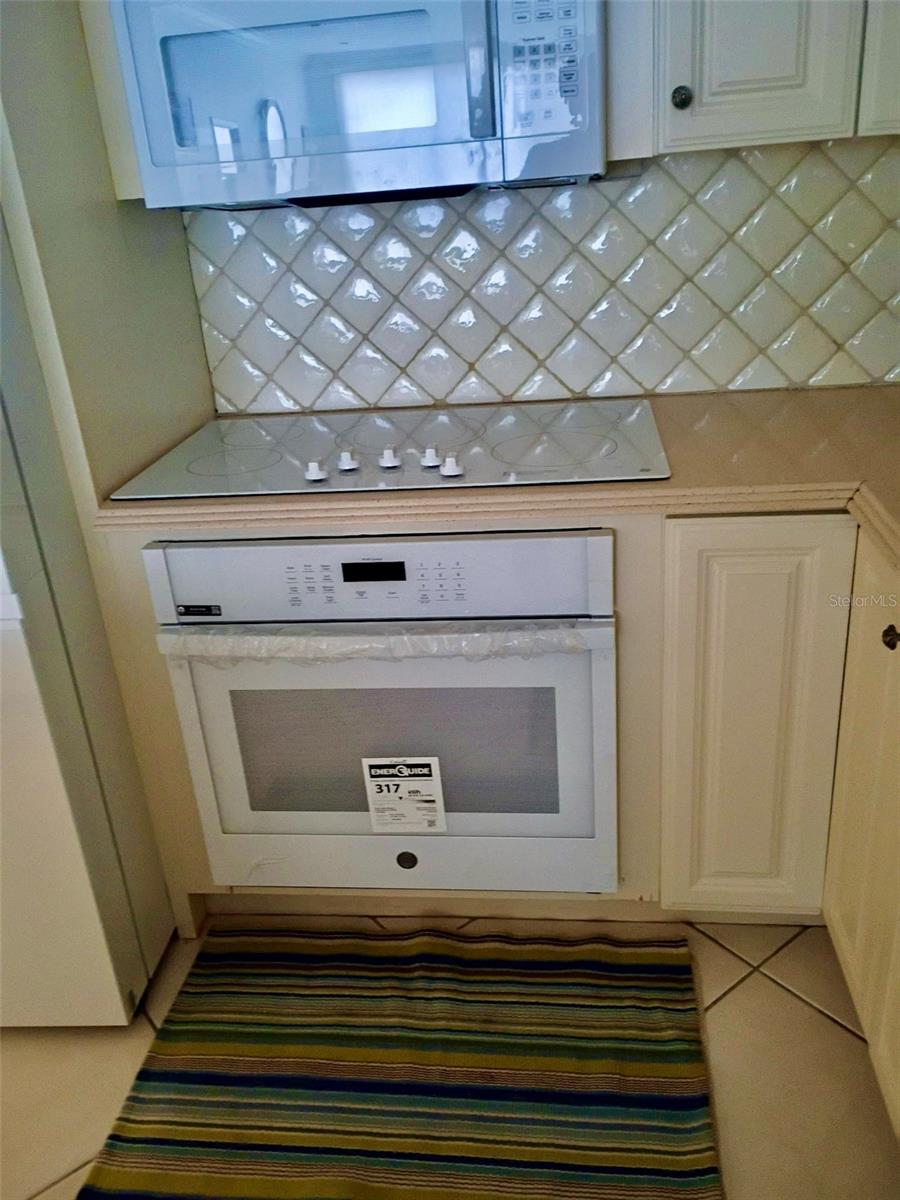 LIDO BEACH CLUB - Residential