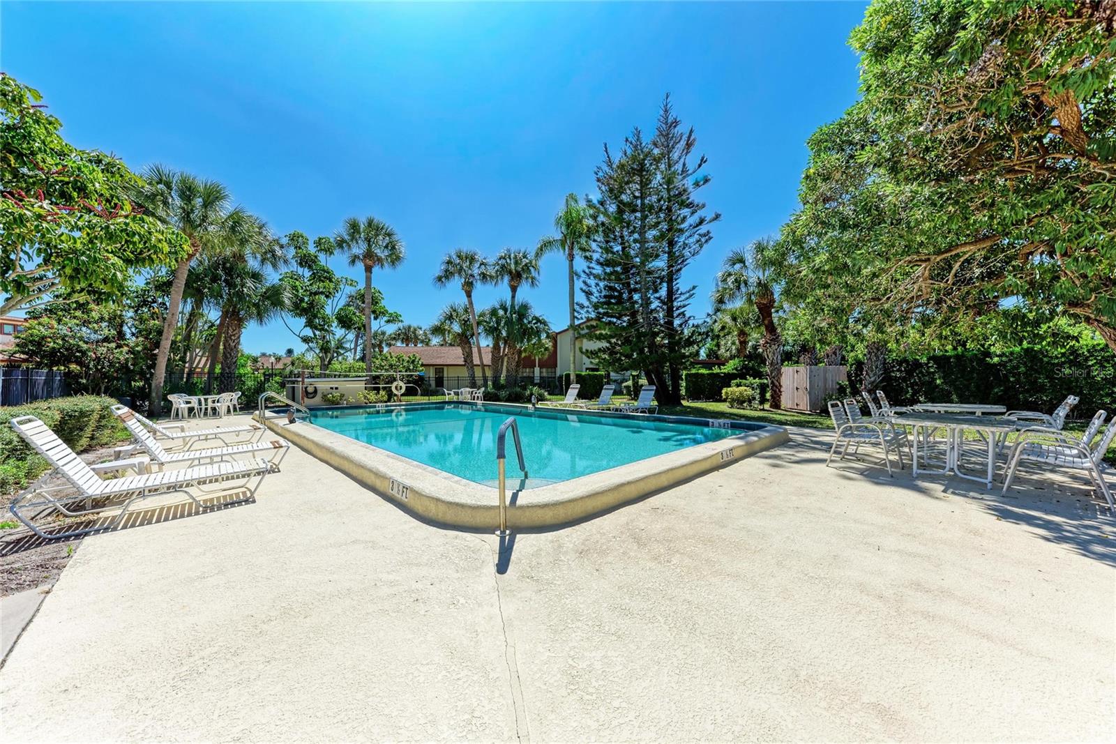 RACQUET CLUB VILLAS AMD - Residential