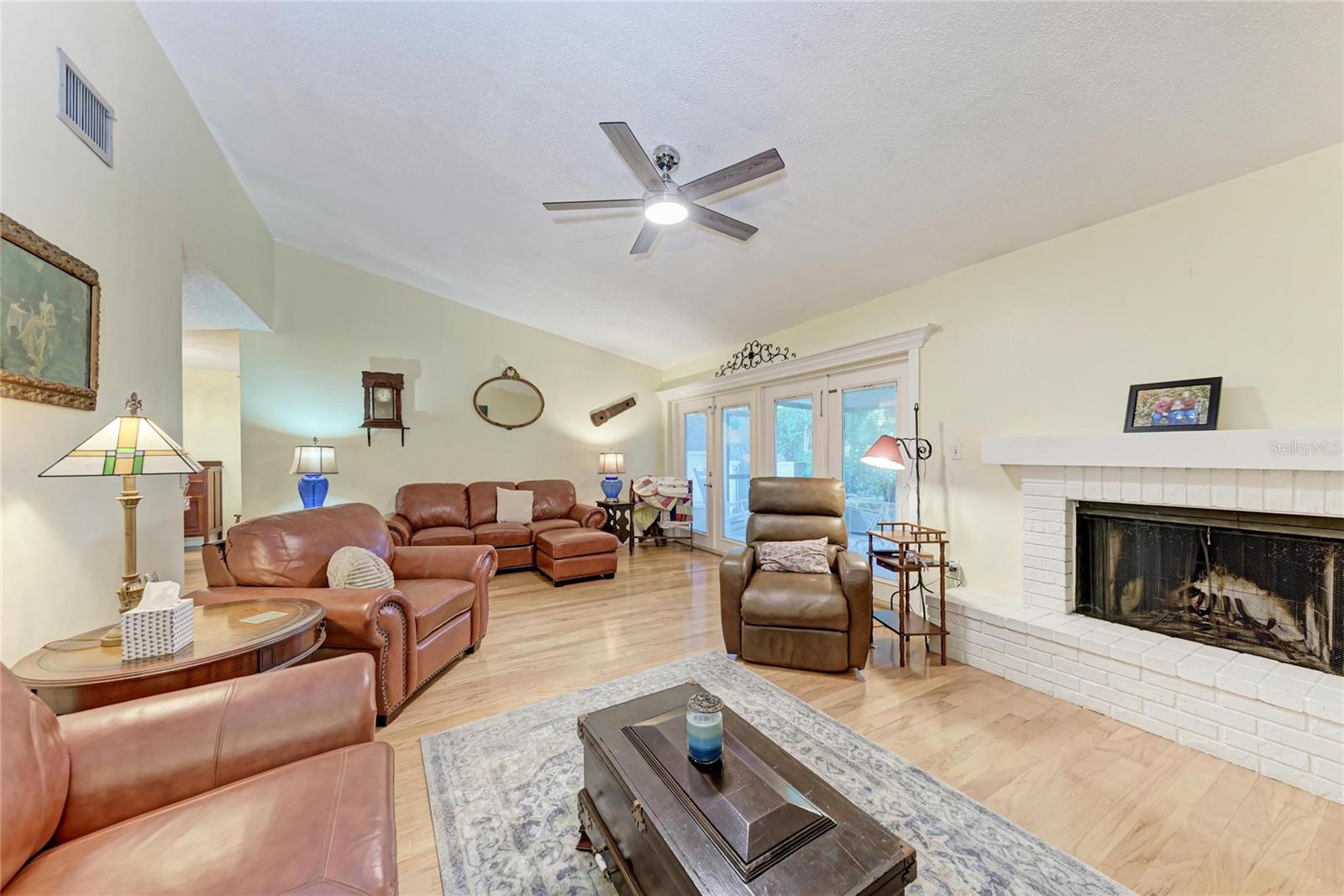 RACQUET CLUB VILLAS AMD - Residential