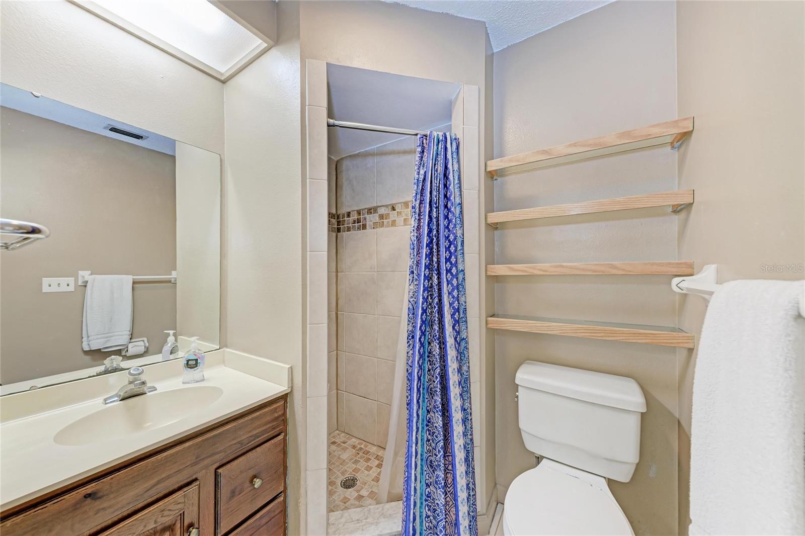 RACQUET CLUB VILLAS AMD - Residential